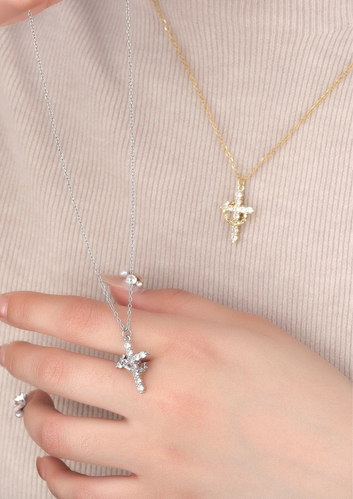 Rotatable Crown Cross Pendant Necklace – Classic Stainless Steel Zircon Chain for Men & Women